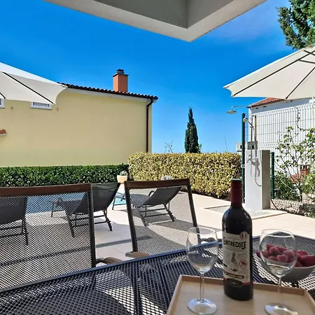 Appartamento Adriatica-1 By Interhome