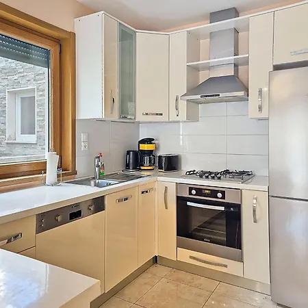 Adriatica-1 By Interhome Appartamento Starigrad Paklenica
