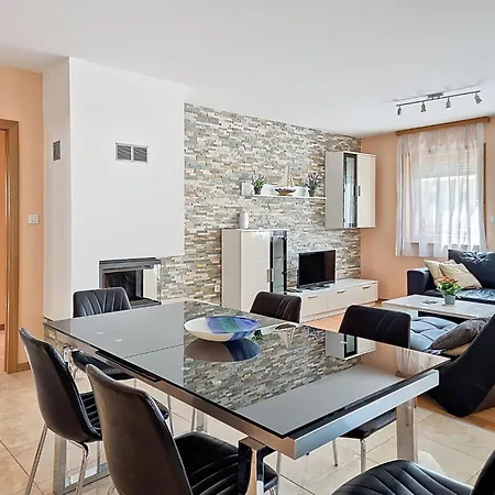 Adriatica-1 By Interhome