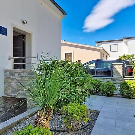 Appartamento Adriatica-1 By Interhome *
