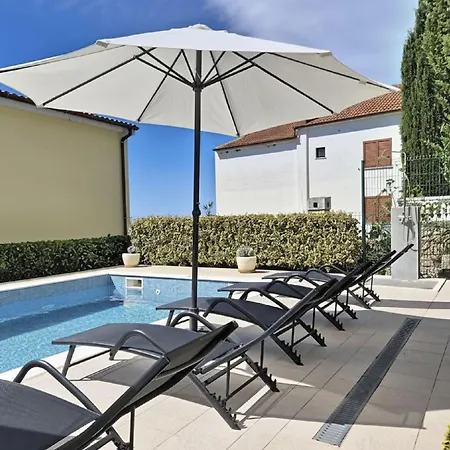 Adriatica-1 By Interhome